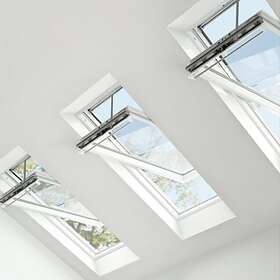 Keylite Polar Centre Pivot Hi-Therm + Standard Electric Kit 550x980mm