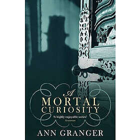 A Mortal Curiosity (Inspector Ben Ross Mystery 2)