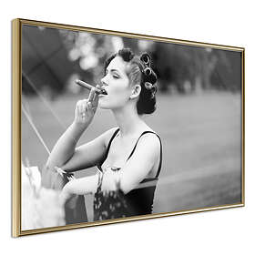 Artgeist Poster Affisch Woman with Cigar [Poster] 45x30 A3-DRBPRP0052m_zr