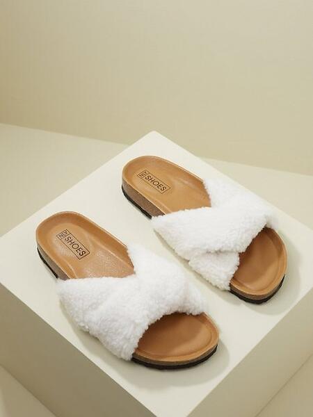 NLY Shoes Twisted Faux Fur (Dam)